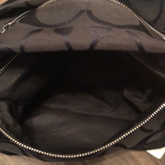 Authentic Coach Signature Duffle Hobo in black - Picture 9 of 13